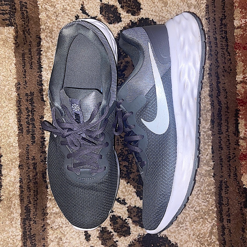 Men’s Nike Running Shoes 11.5